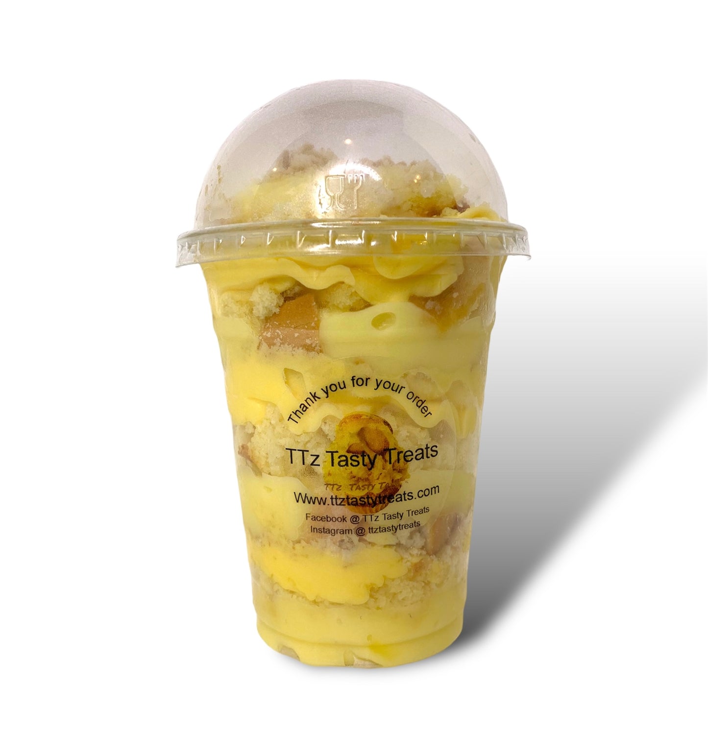 Banana-less pudding cake in a cup